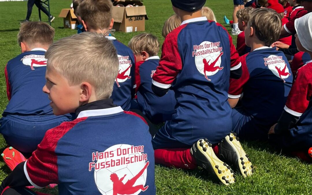 Fußballschule Hans Dorfner bei der FA Peiting – Rekordbeteiligung und strahlende Gesichter